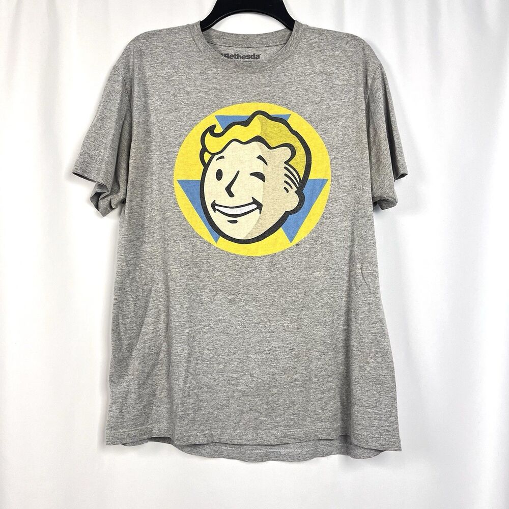 Bethesda Fallout Vault Boy Logo Gray Graphic T-Shirt Men’s Large Gamer Tee